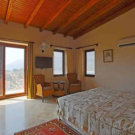 Villa Antiphellos Villari B *